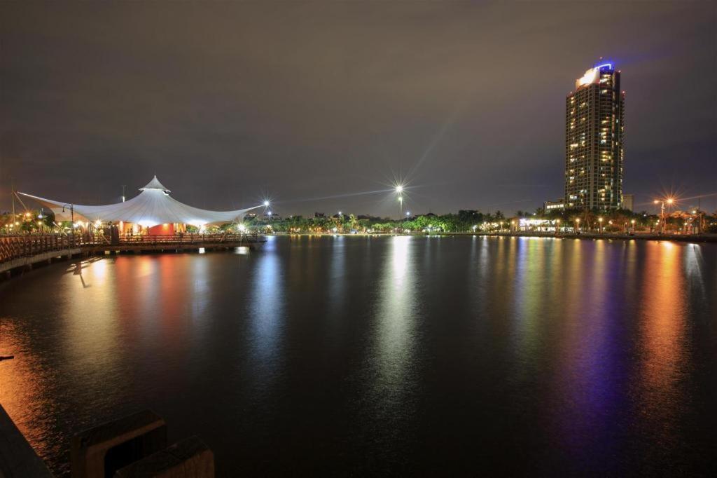 Flagship 210 Amethyst Kemayoran Джакарта Екстер'єр фото